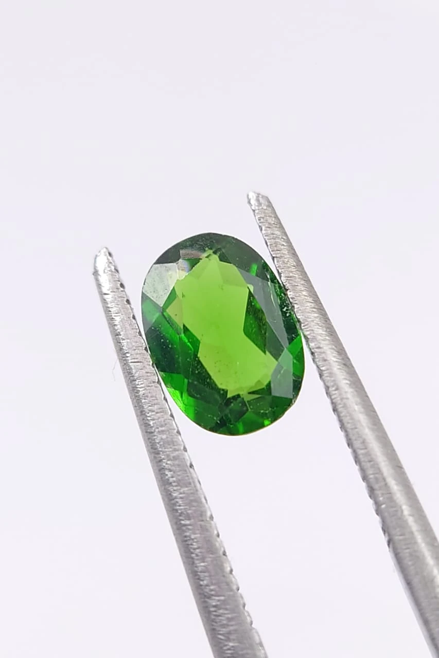0.69ct Natural Green Chrome Diopside Oval Cut Loose Gemstone From Pakistan — view 4